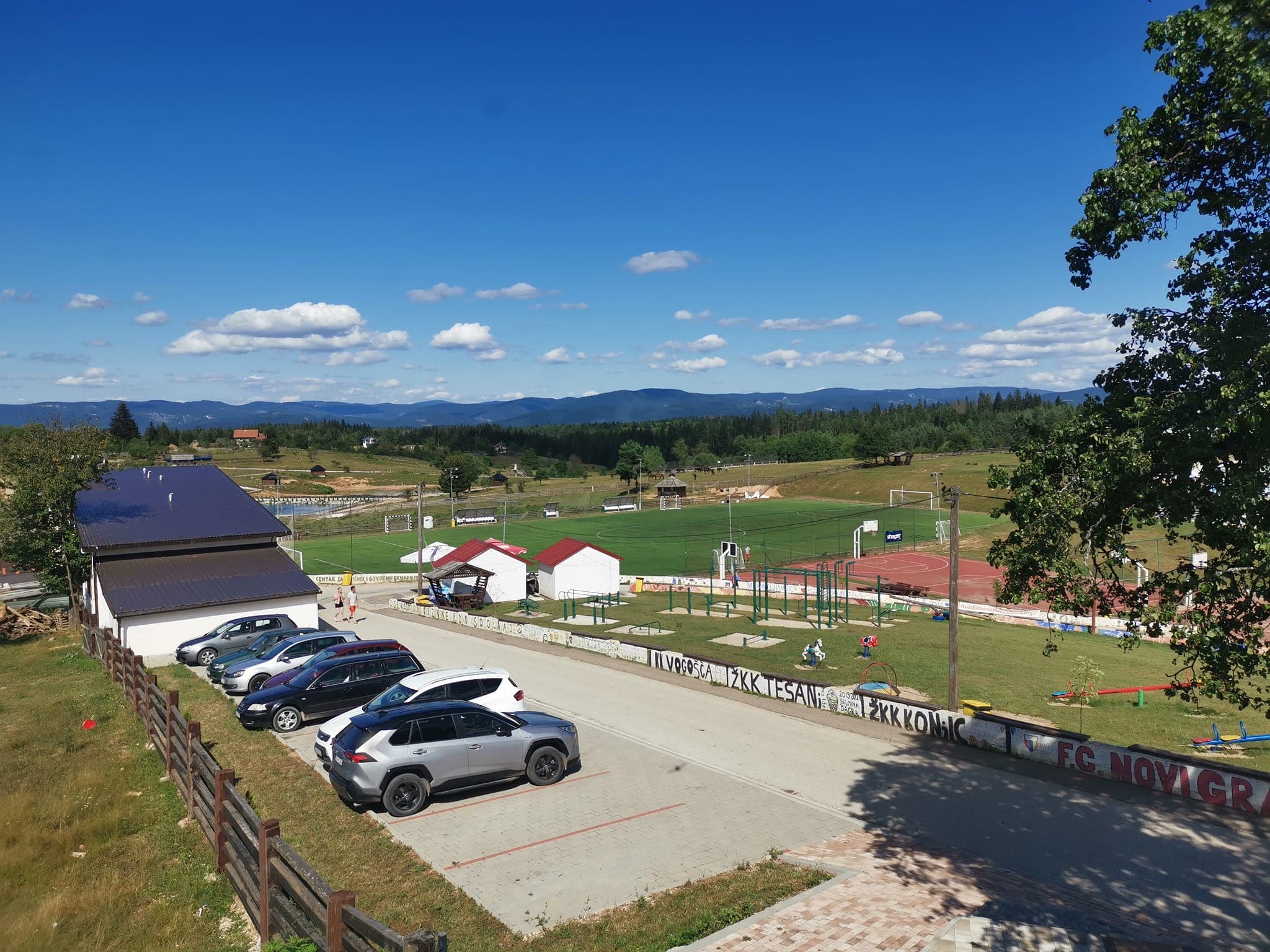 Ajdinovići Spor ve Rekreasyon Merkezi Ziyareti