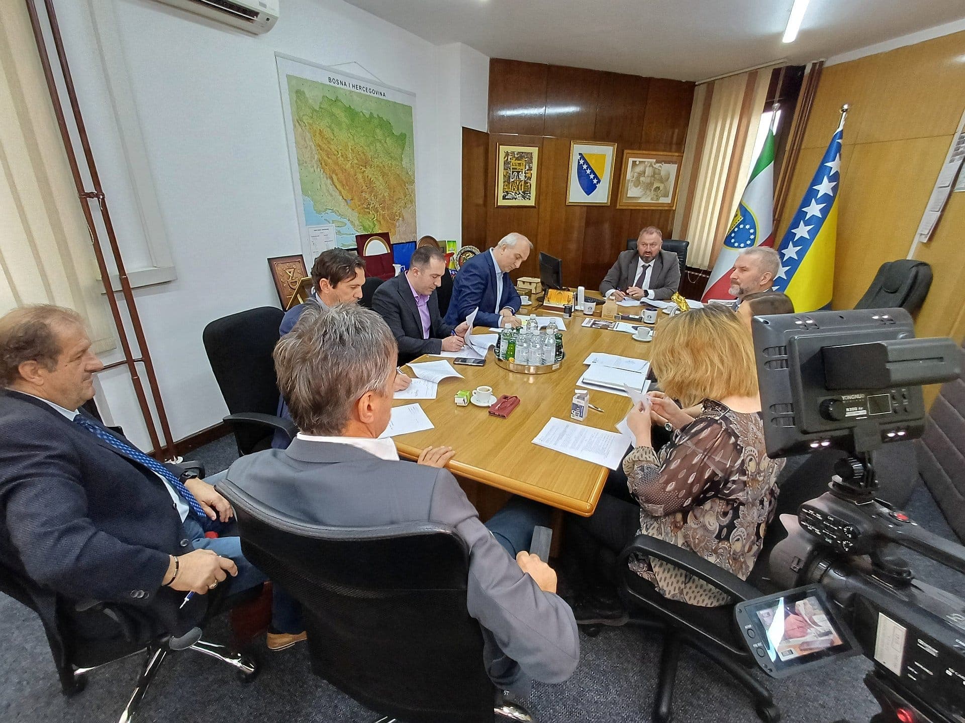 Potpisani ugovori u sjedištu Vlade ZDK