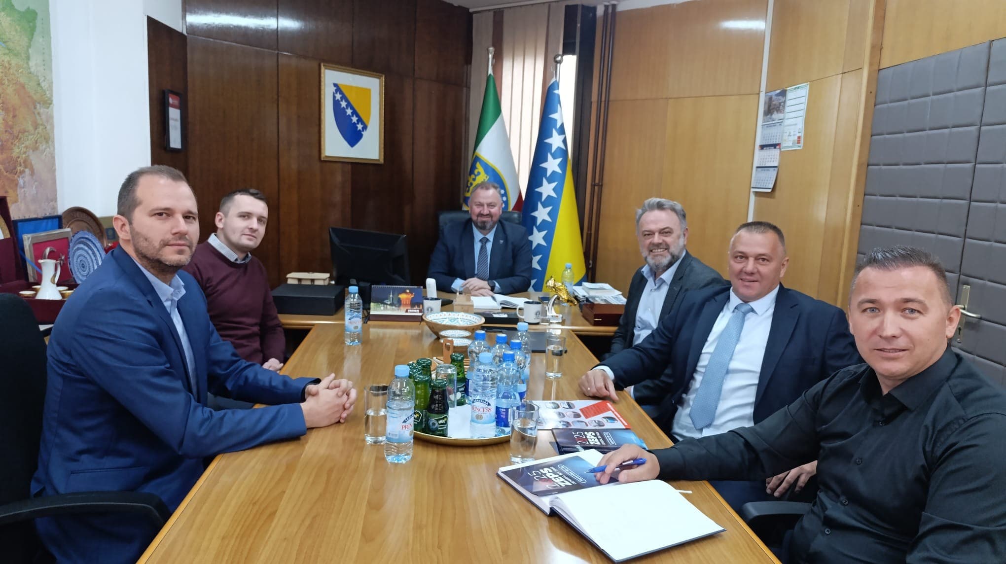 Sastanak u Zenici: saradnja Ministarstva privrede ZDK, Američke trgovinske komore i sajma ZEPS