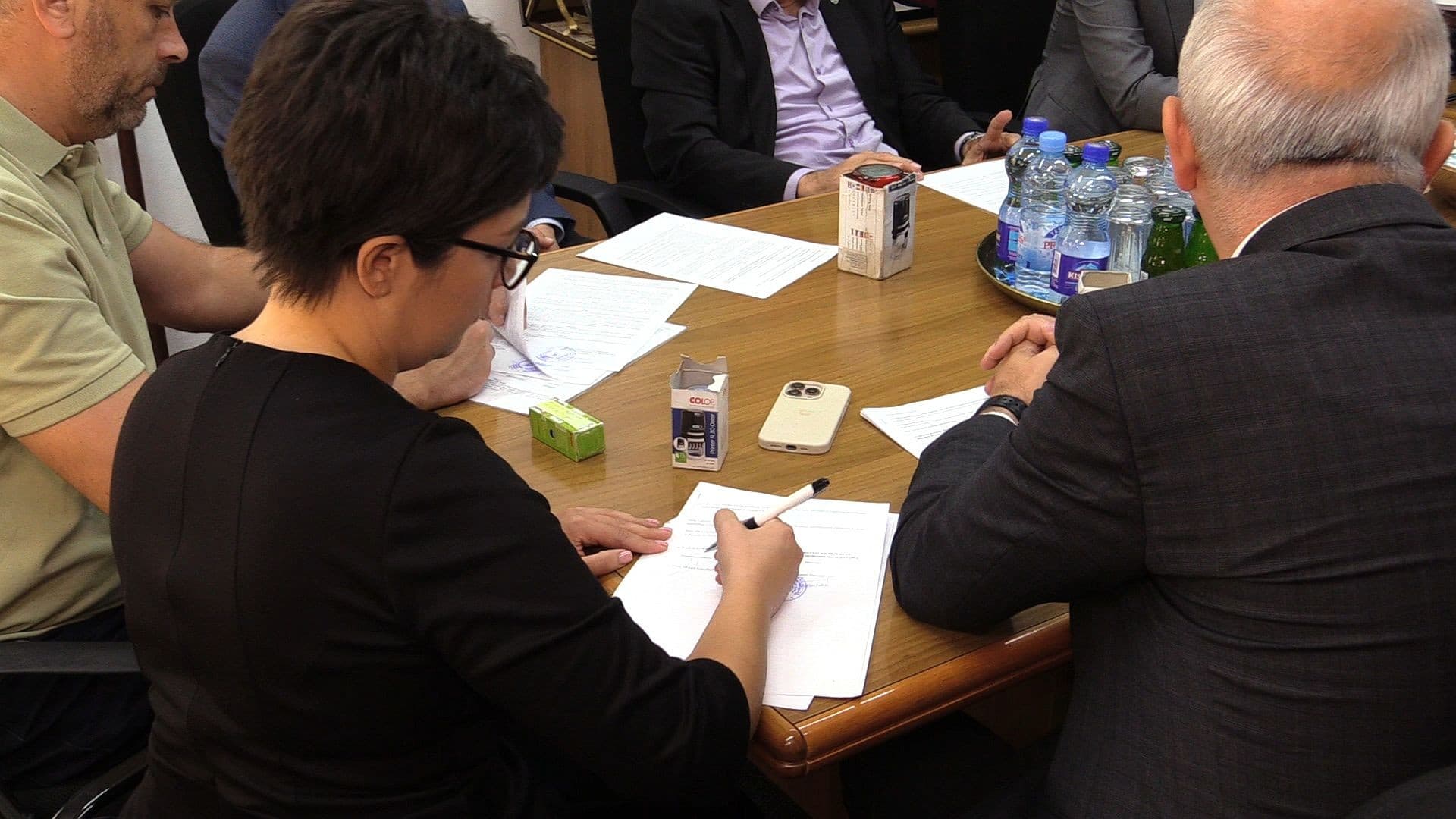 Ministar Šibonjić potpisao nove ugovore za subvencije izgradnje poslovnih zona u ZDK