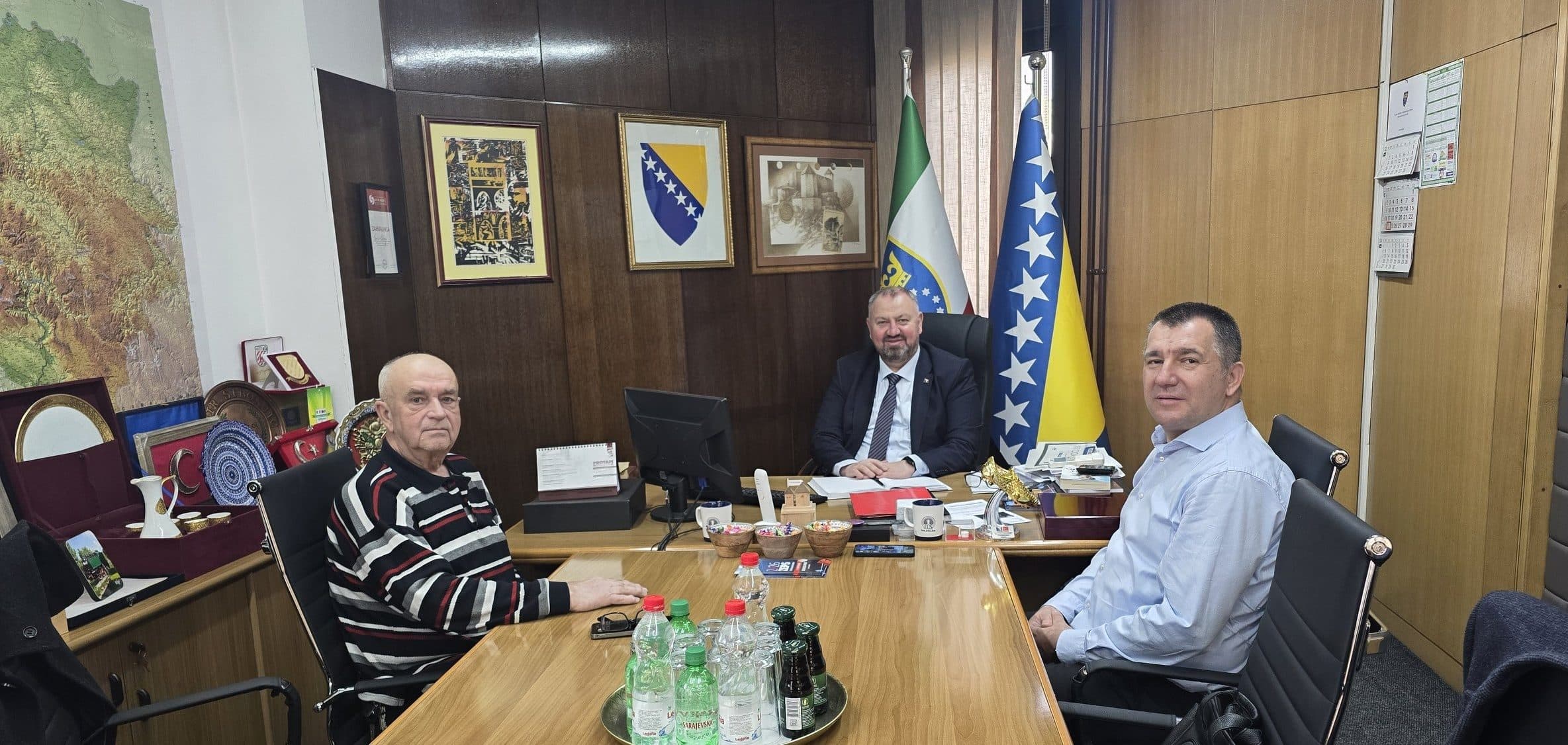 Ministar Šibonjić primio predstavnike kompanije Pobjeda Tešanj