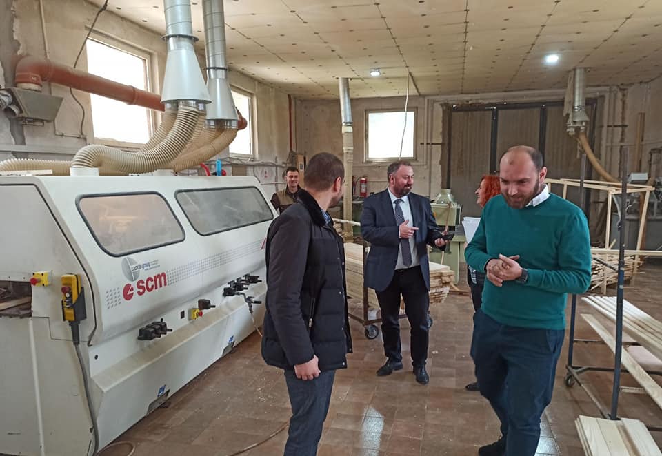 ZDK Ekonomi Bakanı Visoko'daki El Company'yi ziyaret etti: Teşvik fonlarıyla şirket AB pazarlarındaki konumunu güçlendiriyor