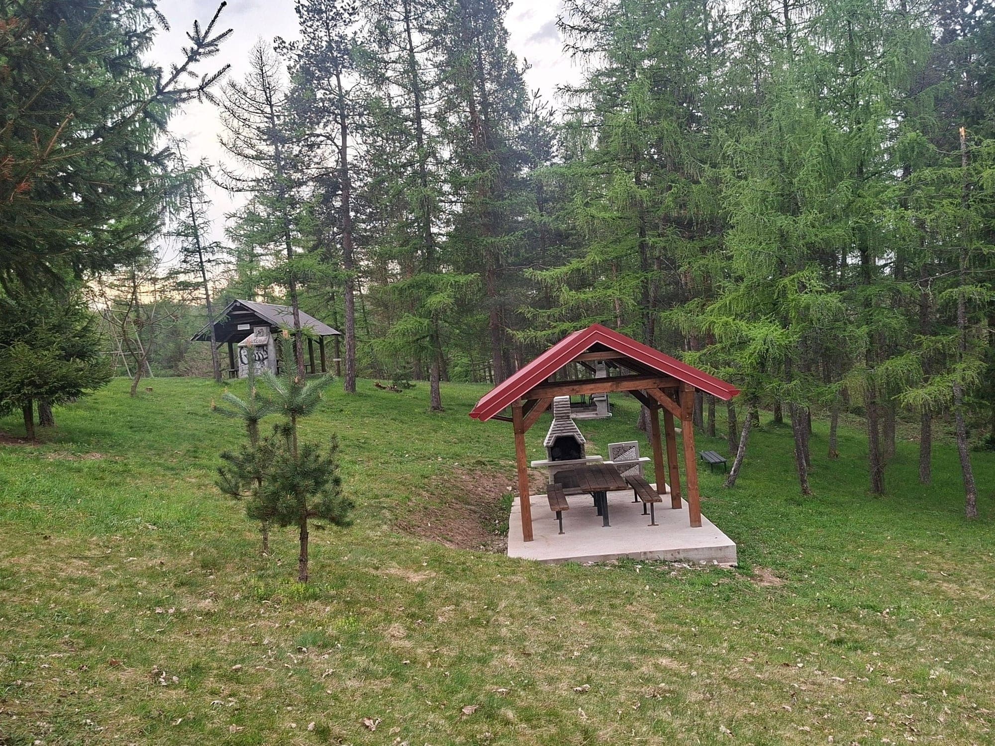 MZ Branioci grada postavila četiri šadrvana sa česmama na izletištu Ridžali-Džebe