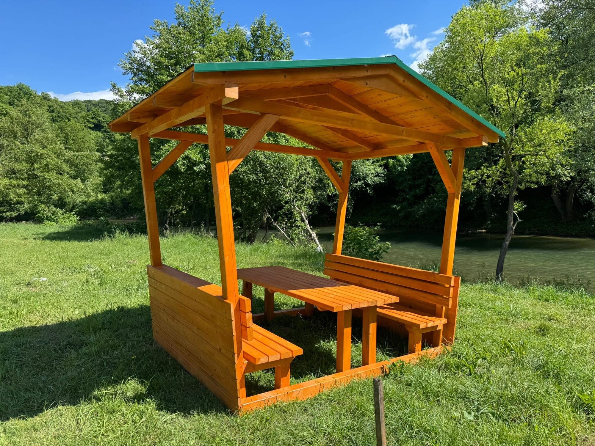 Grad Visoko postavio mrežu od 30 drvenih šadrvana na turističkim lokacijama